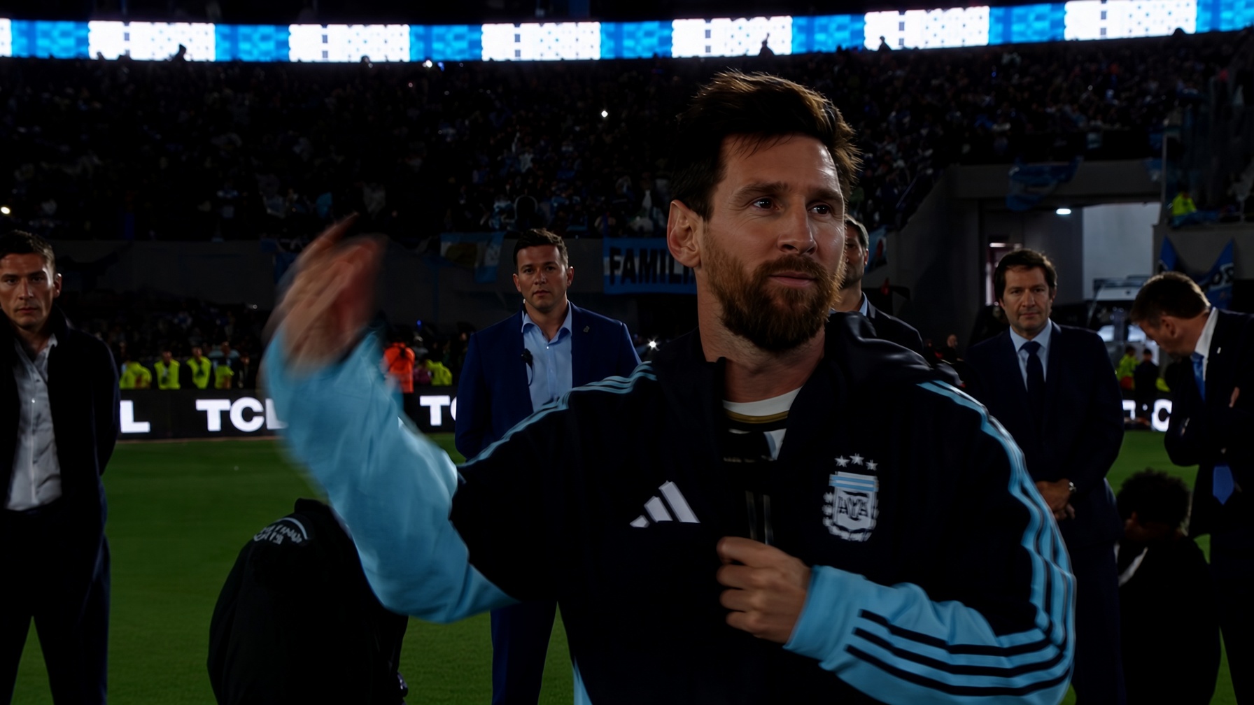 "Para conseguir cosas grandes hay que hacer grupos fuertes": lo que Messi enseña sobre emprender